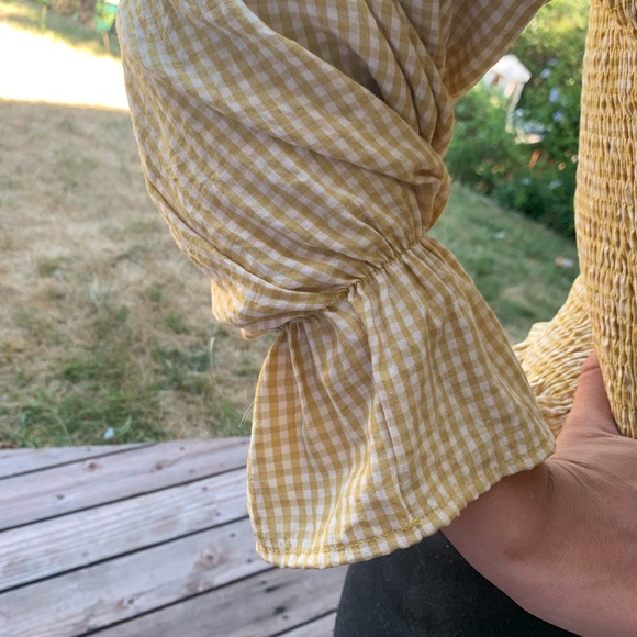 blouse - Picture 5 of 6